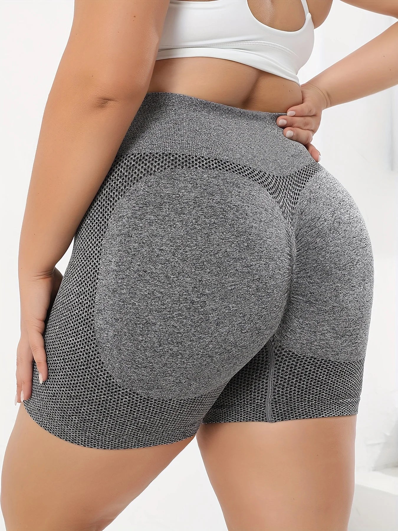 Plus Size Women's Seamless Hip Lifting Fitness Shorts High Waist Running Fitness Yoga Shorts