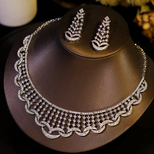 Elegant Hollowed-out Design CZ Bridal Necklace High Quality Jewelry Light luxe Zircon Jewelry Set Ornaments Dress Accessories