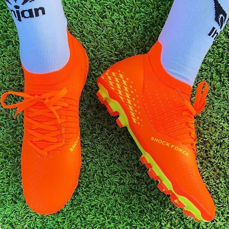 Spiked Comfortable Breathable Competition Soccer Cleats for Training and Matches