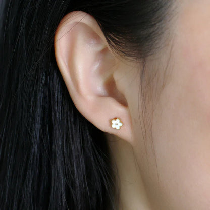 925 Sterling Silver Romantic White Enamel Flower Screw Bead Stud Earrings for Women Fashion Simple Piercing Jewelry Gift