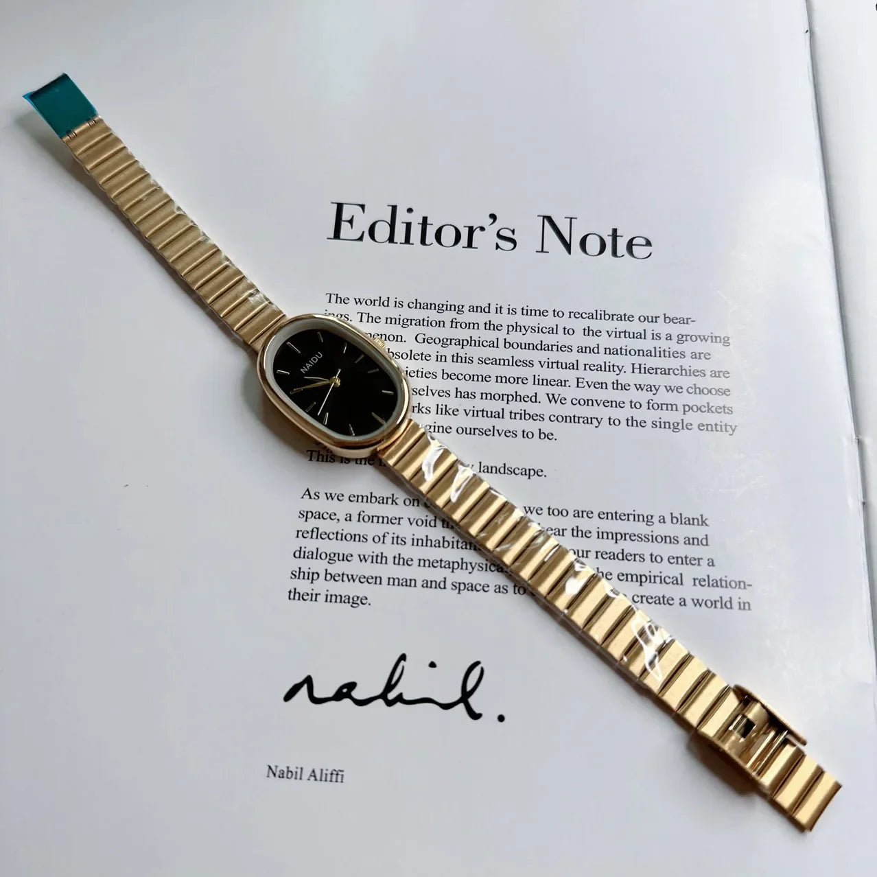 New Women's Watch Simple Chain oval dial Compact Korean Version Versatile Clothing Female Fashion Quartz Wristwatches