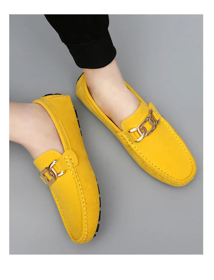 Sapatos Masculinos 2025 Novos Feitos à Mão Gorro Sola Macia Slip-On Casual Sapatos Preguiçosos Respiráveis ​​Trbottomy Mais Fáceis de Combinar Tamanho Grande