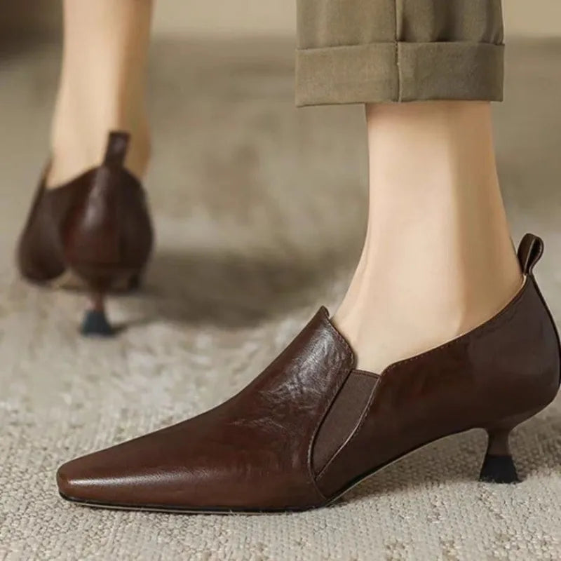 French Retro Temperament Low-heeled Shoes Women's Spring New Leather Pointed High Heels Small Leather Shoes Large Size 43