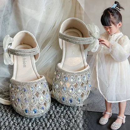 Girls Sandals Shiny Crystal Ins Trendy 2026 Summer New Kids Princess Shoes Mesh Lace Bows Girls Dance Shoes Elegant Hollowed-out