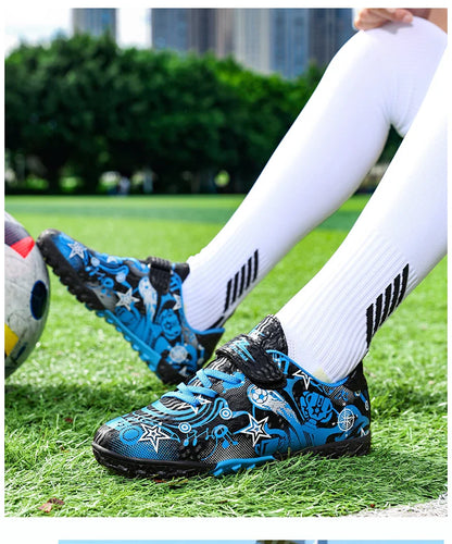 New Youth Soccer Shoes Kids Football Boots Professional Training Non-Slip Indoor Outdoor Futsal Cleats Sneakers Breathable 28-39