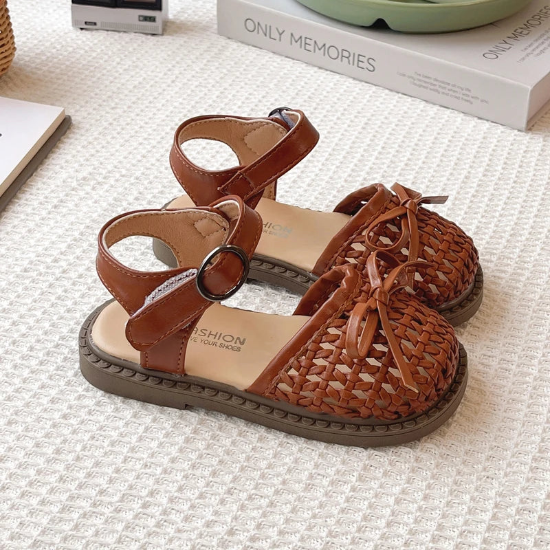 Kids Summer Casual Sandals Sweet Bow Girls Woven Flat Shoes Non-slip Children's Hollow-out Beach Sandals for School Daily Wear