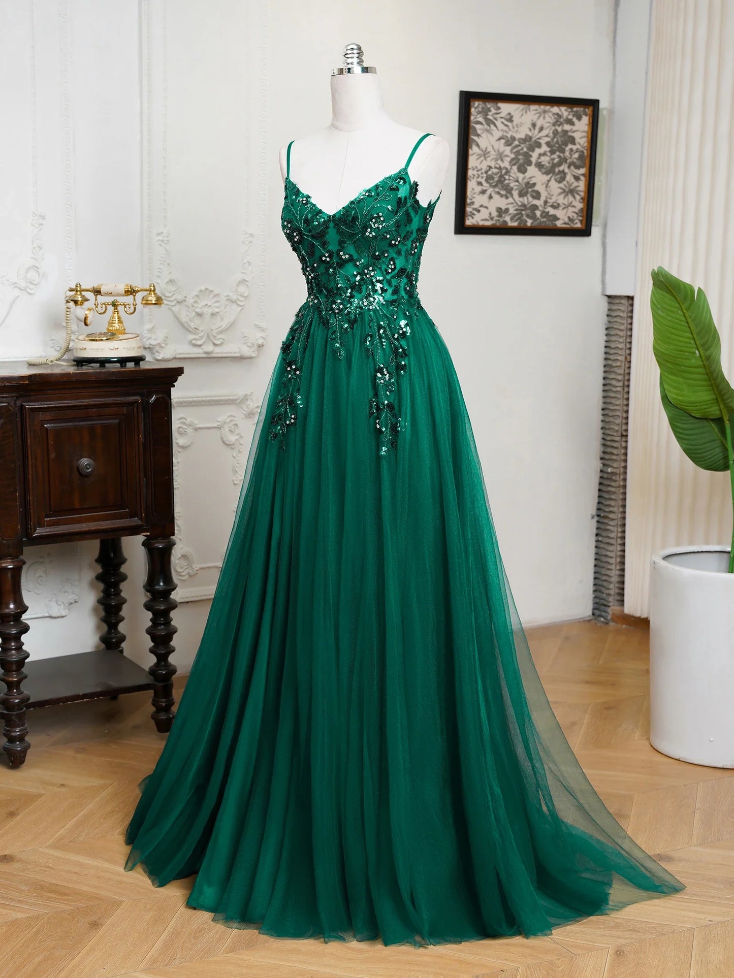 Sling Evening Dresses Prom Dress V-Neck A-Line Train High Split Gowns Sexy Spaghetti Straps Illusion Sequins Appliques