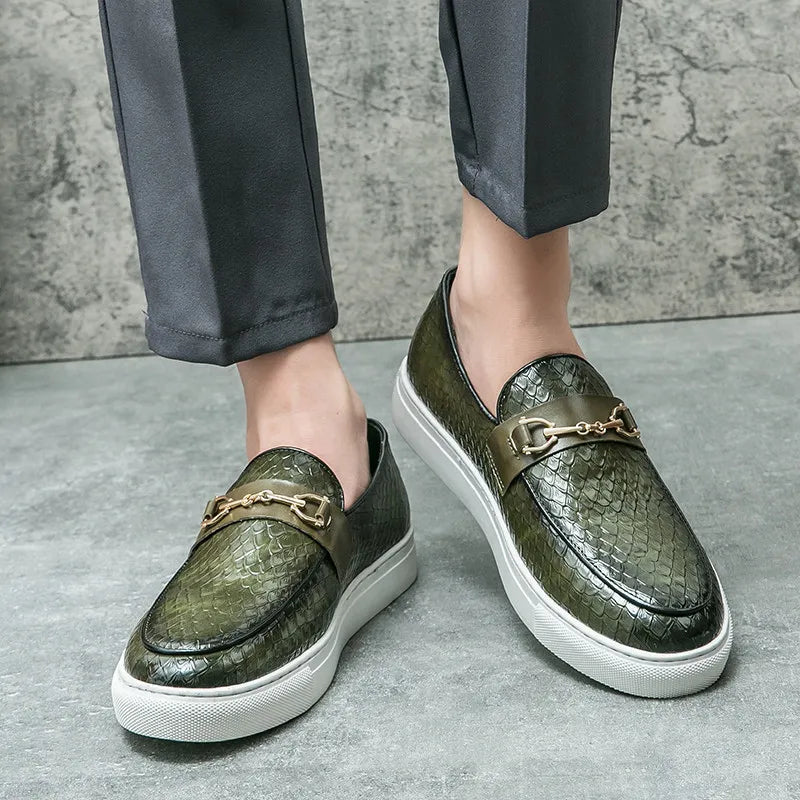 British style Green Leather Loafers Men Fashion Business Office Casual Shoes Men Moccasins Casual Dress Leather Shoes for Men