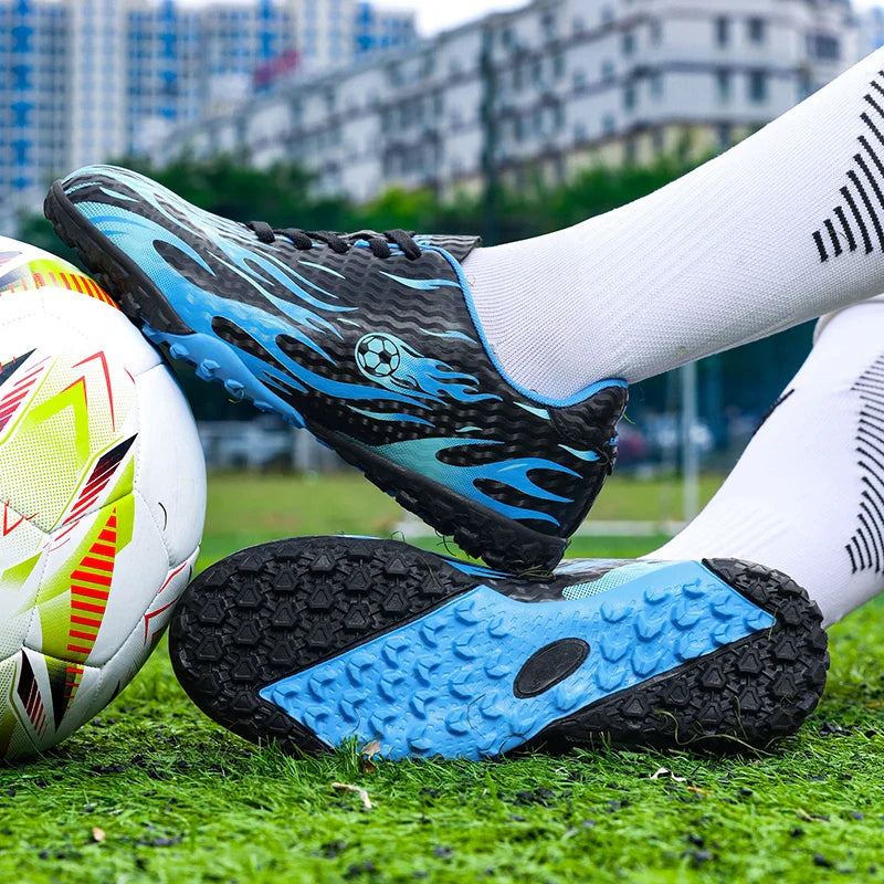 New Kid Match Boys Professional Football Boots Sneakers Soccer Shoes Comfortable Outdoor Match Non-Slip Sports Shoes Unisex
