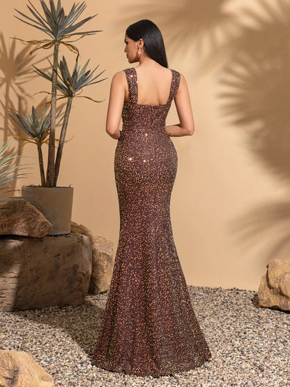 Strapless sequined hip-hugging backless dress