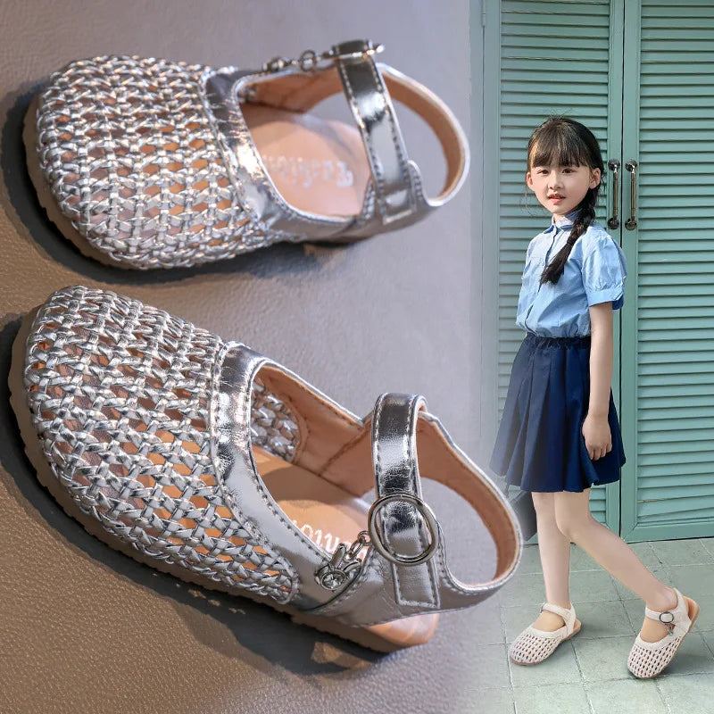 2026 Summer New Girls Woven Princess Shoes Cute Soft Sole Closed Toe Sandals Korean Style Kids Beach Shoes