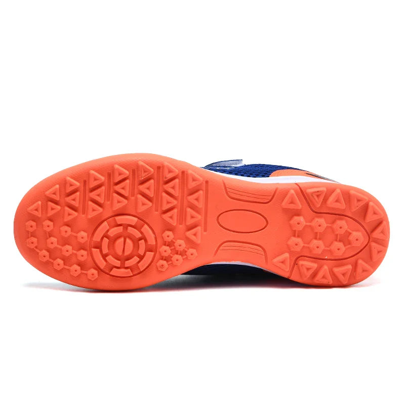 New Boys and Girls Football Shoes with Rubber Soft Nails for Comfortable and Breathable Professional Boys and Girls Football Sho