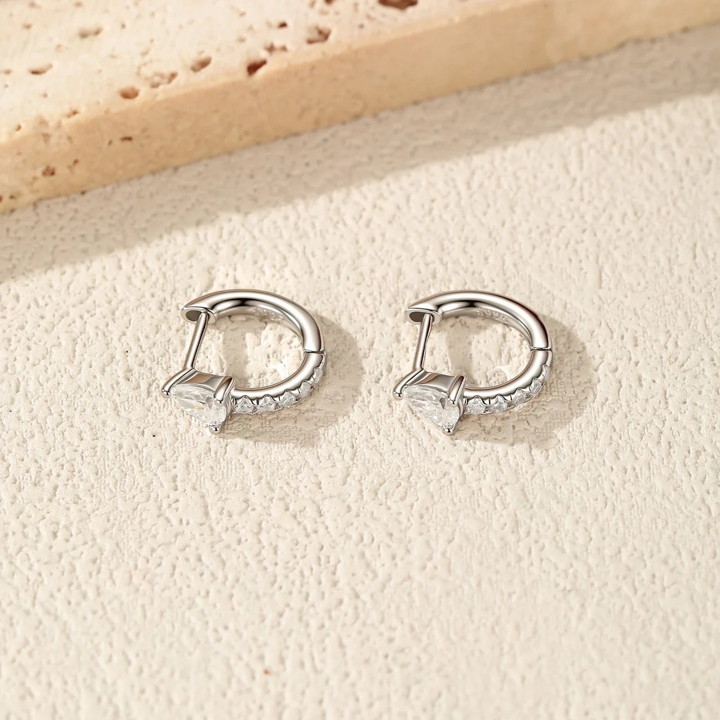 D Color Moissanite Ear Buckle 925 Sterling Sliver Sparkling Lab Diamond Water Drop Hoop Earrings For Women Fine Jewelry