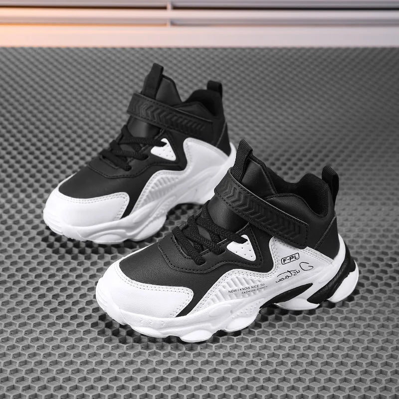 A pair of children's four-season leather upper high-top sports shoes, wear-resistant casual shoes, size 28-38，YX-024