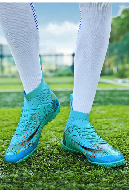 Fashion Men Professional Soccer Shoes Outdoor Cleats Unisex Ultralight Long Spikes Futsal Training Shoes Red Football Boots Men