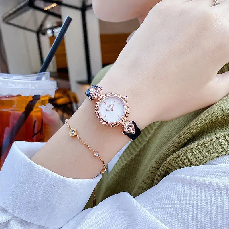Women Watch Light Luxury Brand Shell Faced Diamond Watches Waterproof Leather Strap Ladies Fashion Quartz Wristwatch gift