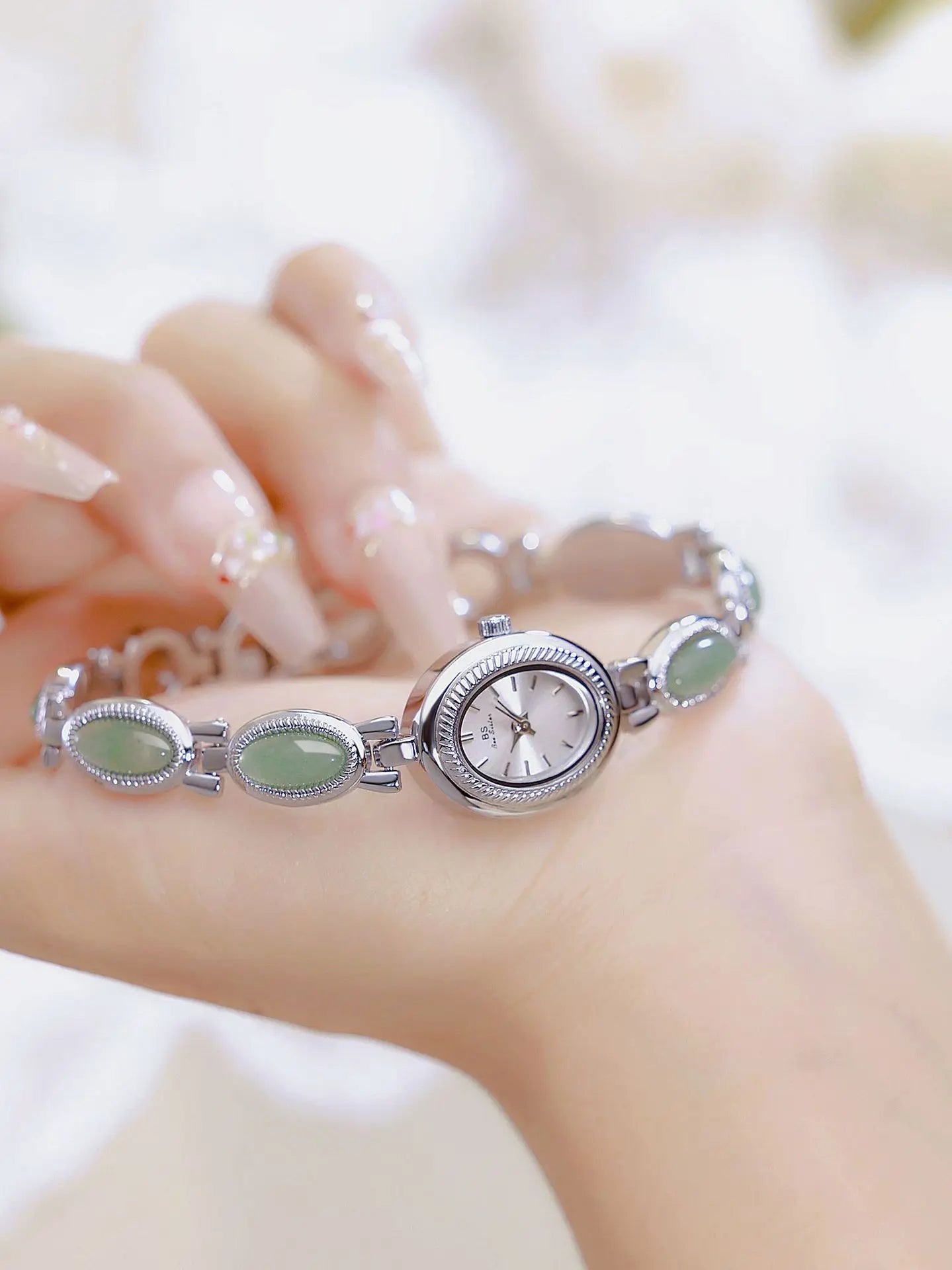 Women's Watch Ladies Bracelet Luxury Brand Waterproof Retro Natural Dongling Stone Hotan Jade Advanced Chain Watches Gift