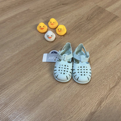 Boys Girls' Solid Color Casual Baotou Roman Sandals Baby Kids Jelly Beach Shoes Children's Soft Sole Non-slip Sandals SO125
