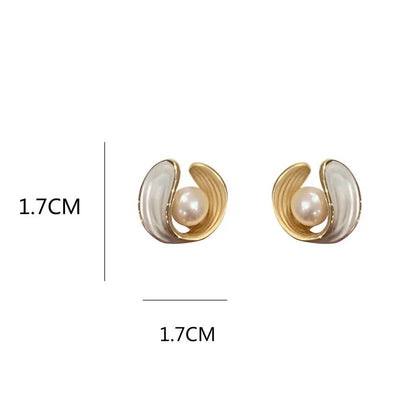 Elegant Irregular Imitation Pearl Stud Earrings For Women Korean C-shape Pearl Style TIny Posting Earrings Unique Girl Gift
