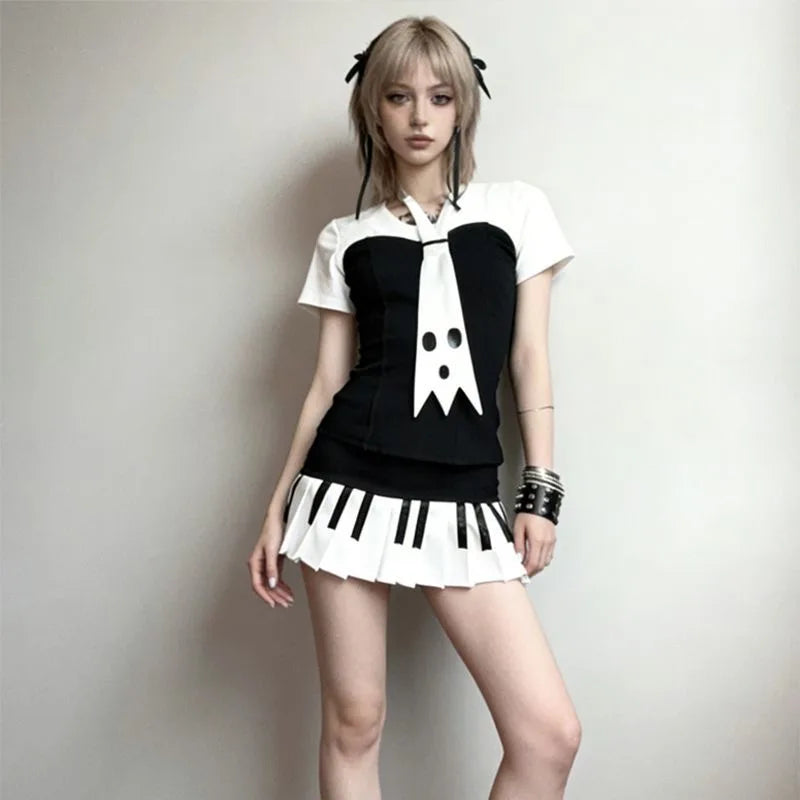 Spring Women Piano Skirt Black White Contrast Pleated Mini Skirt Y2K Harajuku Empire Waist Slim Short Skirt Streetwear