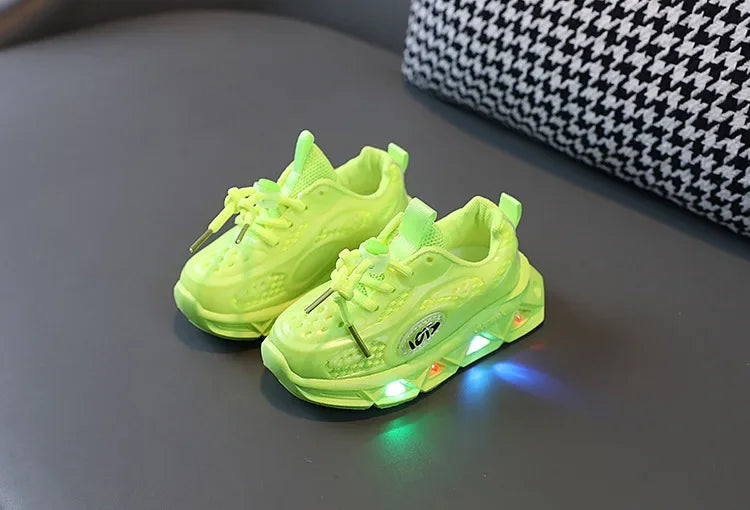 New LED Child Trainers 1-8Years Old Boy Girl Tennis Shoe Sport Shoe for Toddlers Glowing Kid Sneakers Kids Shoe