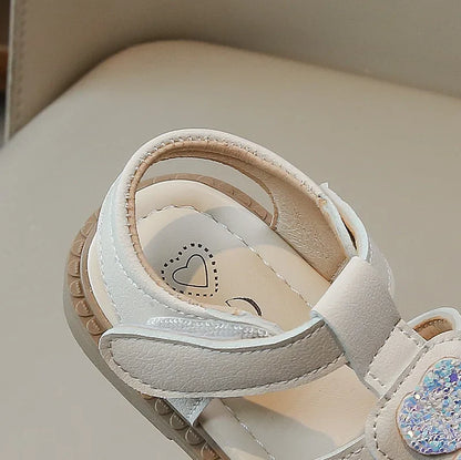 Kid Shoes Children Sandals Bling Heart-shape Summer Girl Princess Shoe Flat Heel Sandals Children Girls Performance Shoes I03022