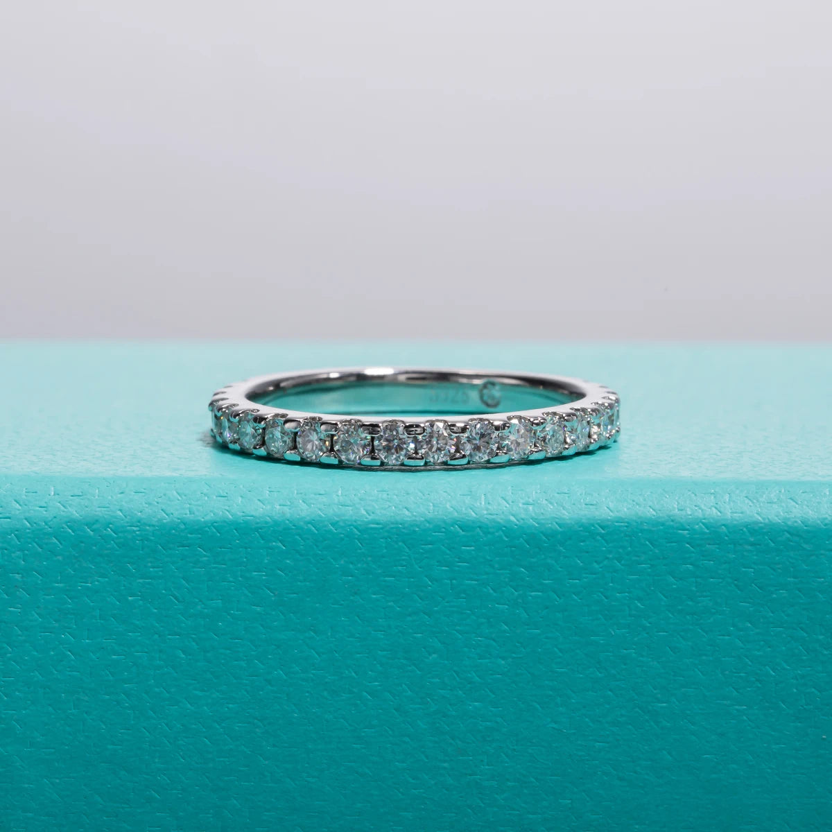 1.9MM D Color Moissanite Diamond Band Ring 18K Gold Plated Silver  Wedding  Rings Jewelry Wholesale