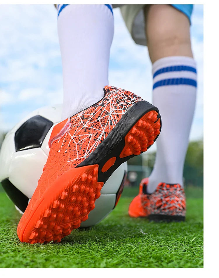 New Men Kids Soccer Shoes Cleats Match Grass Boys Professional Football Boots Ultralight Non-Slip Training Shoes Drop Shipping