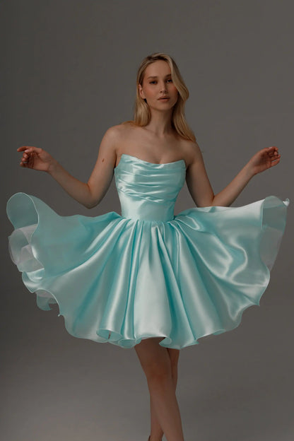 Luxury Satin A-line Mini Wedding Dresses Off the Shoulder Backless Lace Up Ball Gowns Pleats Ruched Exquisite Bridal Dress 2026