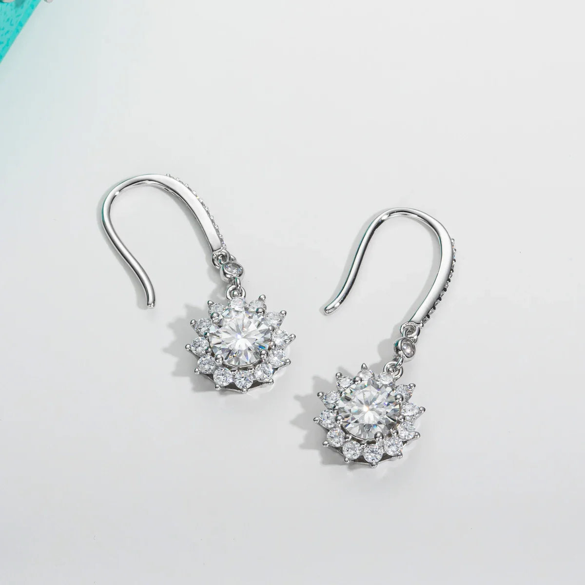 1 Carat Sunflower D Color Moissanite Drop Earrings 925 Sterling Silve Flower Hook Earrings for Woman Gifts Wholesale
