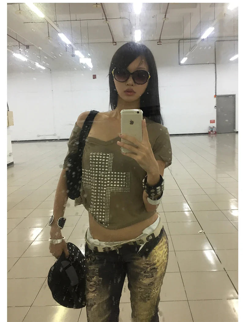 Camiseta Karrram Japonesa Y2k com Estampa de Cruz de Metal Blusas Transparentes Decote V Estilo Trashy Anos 2000 Vintage Harajuku Manga Curta Streetwear Grunge