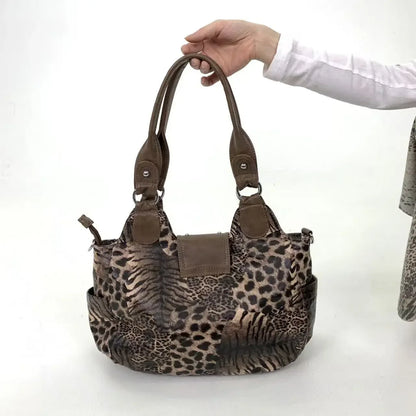 Y2K street personality spicy girl leopard print patchwork tote bag with multiple pockets and rivets retro crossbody handbag