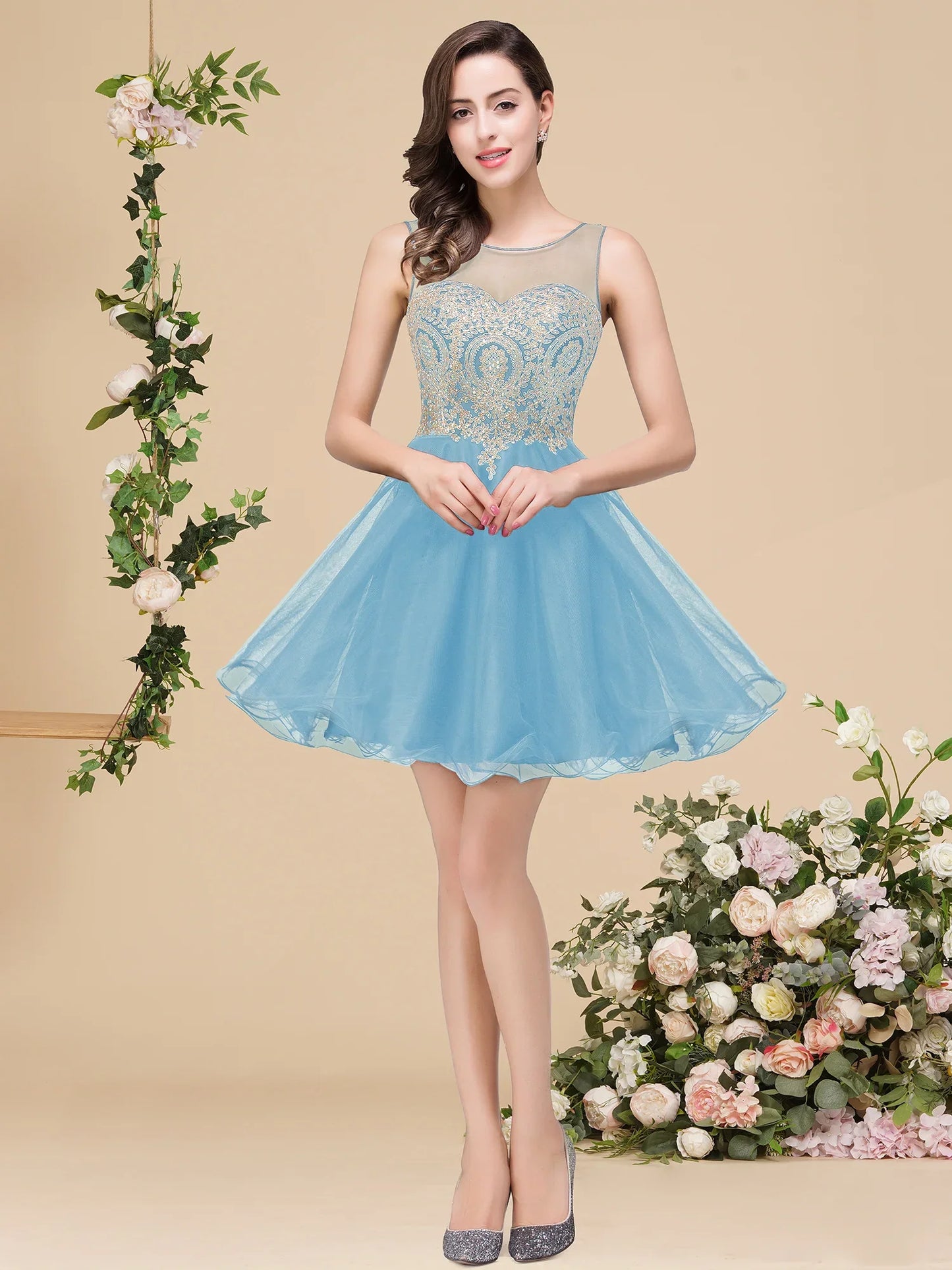 Royal Blue Sweetheart Homecoming Dress with Gold Lace Appliqué & Beaded | Short Flowy Tulle Party Gown for Party Prom