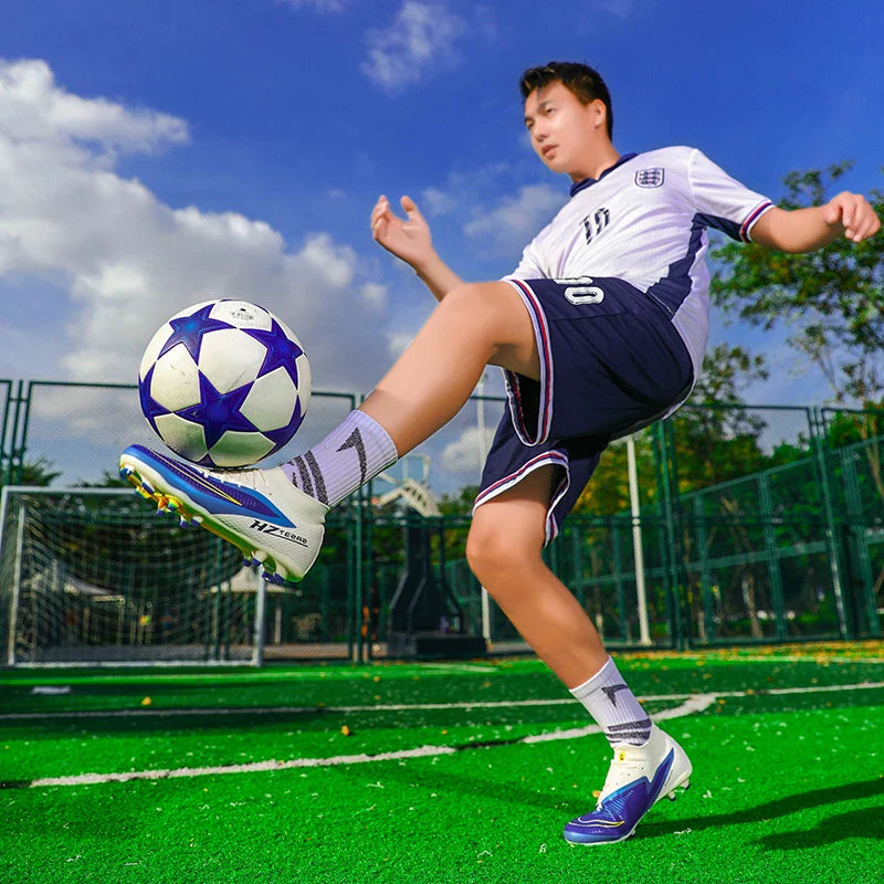 Men Football Boots New Society Indoor Cleats Professional Tenis Resistant Breathable Match Training Male Football Shoes Sneakers