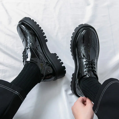2025 White Derby Shoes for Men Platform Shiny Dress Shoes Men Big Size 46 Lace-up Brogue Shoes Man Leather Shoes zapatos hombre