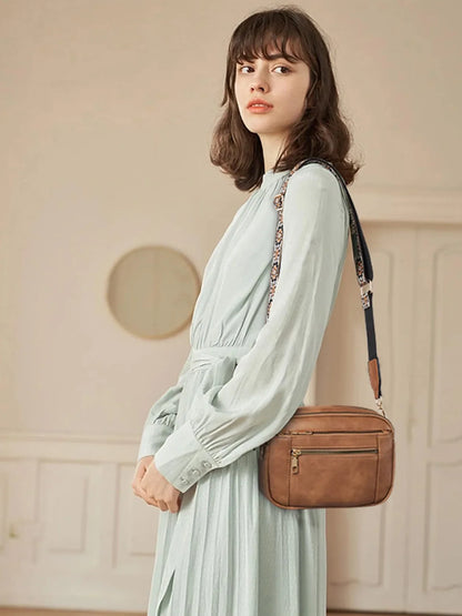 Ladies' Small Square Bag Two-tone Leather Crossbody Bag Large-capacity PU Crossbody Wallet Multi-functional Small Square Bag