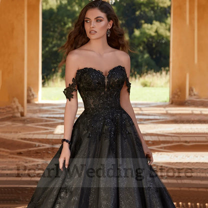 Black Wedding Dress Sweetheart Off the Shoulder Classic Applique Tulle Shiny A-Line Floor Length Bride Open Back Gowns Custom