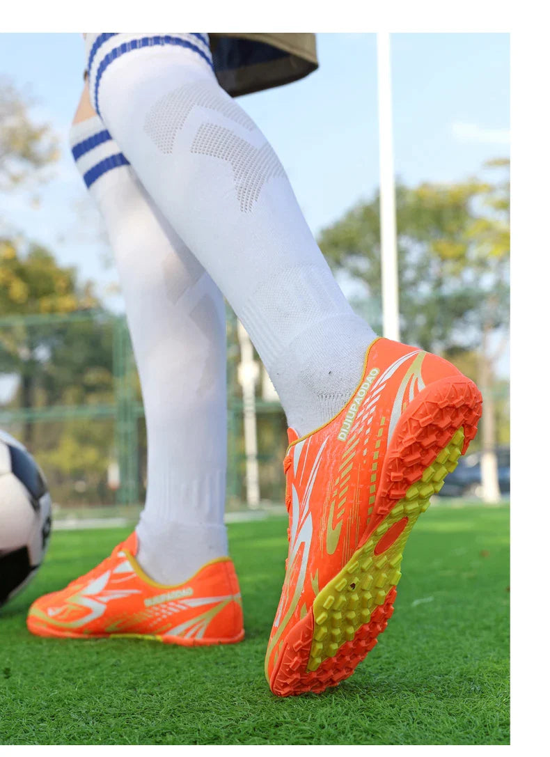 Outdoor Children's Football Shoes Low-cut Kids Soccer Shoes Sports Shoes Comfy Non-Slip Training Shoes For Boys Futsal Sneakers