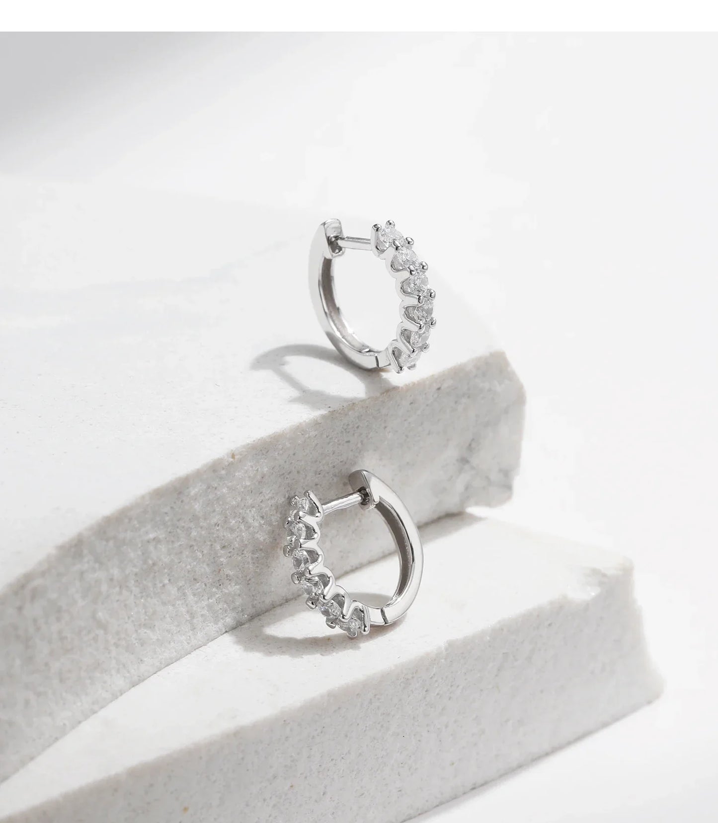 D Color Moissanite Small Hoop Earrings 925 Sterling Silver Hollow Sparkling Ear Buckles For Women Wedding Fine Jewelry