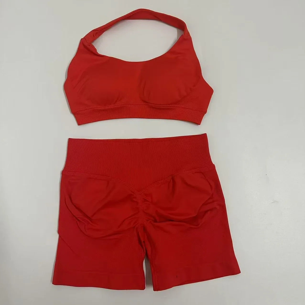 Yoga Shorts Set Seamless Yoga Set Workout Scrunch Shorts Sets Halter Sports Bra Scrunch Shorts Fitness Clothes Gym Suit