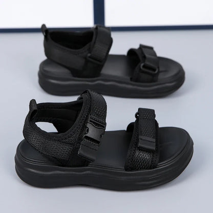 A pair of children's summer open-toe mesh sports sandals, soft, comfortable, cool and casual shoes, size 30-38，BD-L05