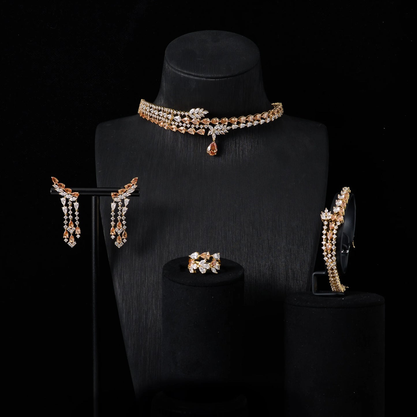 Luxury Choker Neck Necklaces Gift Set for Women Jewelry Sets Unique Color Cubic Zirconia Wedding Accessories