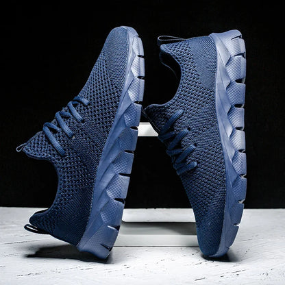 Men's casual sports shoes breathable summer light Soft sole comfort outdoor running shoes fashion student mesh plus size sneaker