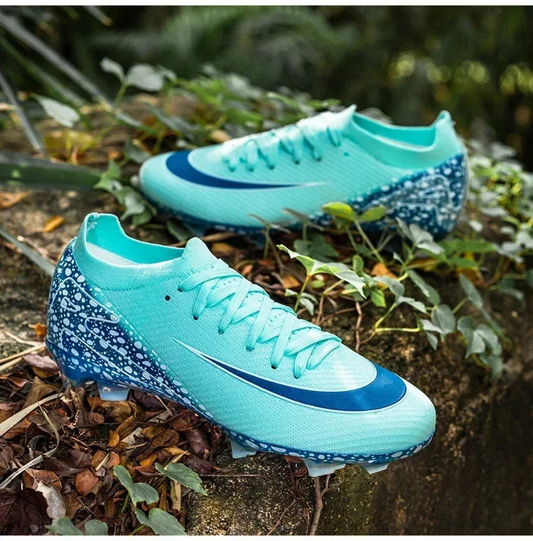 New Men Soccer Shoes Professional Football Boots Grass Outdoor Sport Non-Slip Training Shoes Match Sneakers Ultralight Unisex