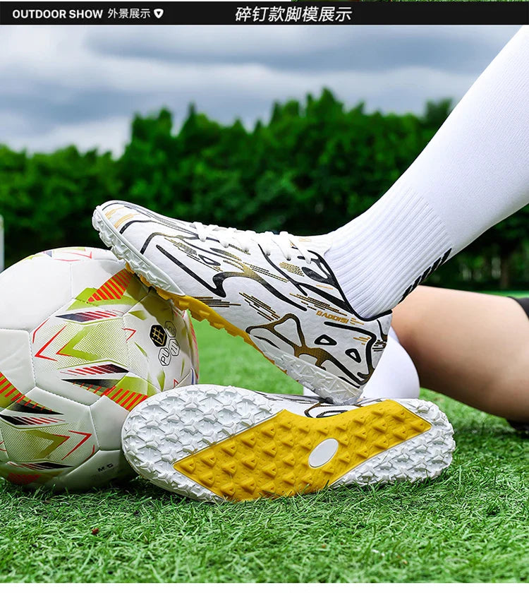 New Men Football Boots TF Sport Training Soccer Shoes Soft Ultralight Breathable Professional Sneakers Unisex Grass Cleats Match