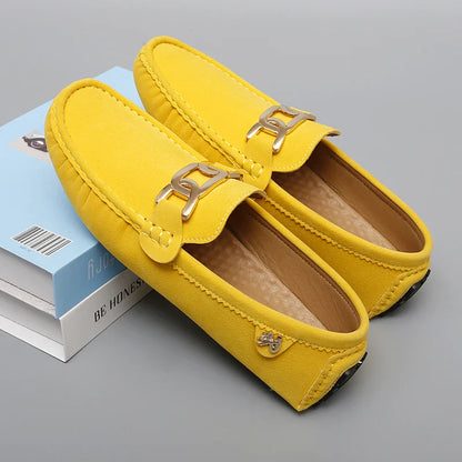 Sapatos Masculinos 2025 Novos Feitos à Mão Gorro Sola Macia Slip-On Casual Sapatos Preguiçosos Respiráveis ​​Trbottomy Mais Fáceis de Combinar Tamanho Grande