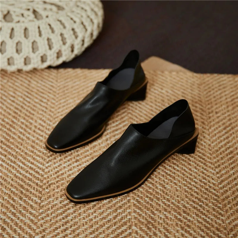 2025 Hot Sale slip-on Genuine Leather Women Pumps Square Toe Med Thick Heels Soft Upper Pumps Office Ladies Dress Shoes
