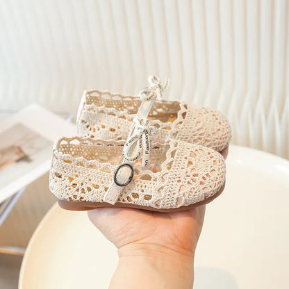 Children's Baotou Sandals Spring Summer New Princess Girls' Woven Hollow Soft Bottom Anti slip Sneaker Bowknot Comfortable