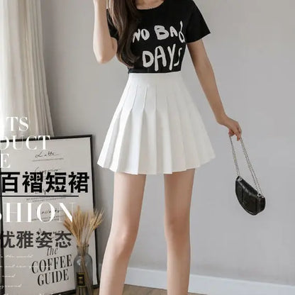 Sweet college style 2026 summer new pleated skirt high waist slimming versatile safety pants half skirt anti slip short skirt