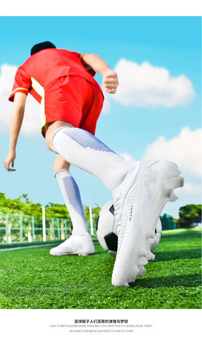 New Men Soccer Shoes Breathable Unisex Football Boots Professional Training Ultralight Wholesale Indoor Futsal Drop Shipping
